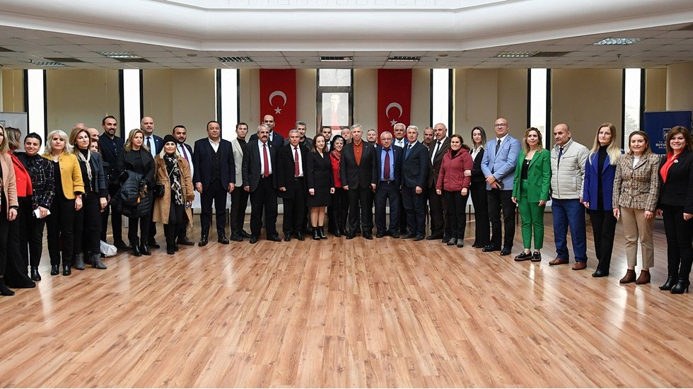 Mansur&nbsp;Yavaş&nbsp; Etimesgutlu muhtarlarla buluştu