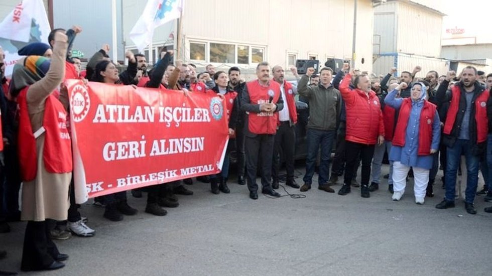 MKS transformat&ouml;r fabrikasında &ccedil;alışan iş&ccedil;iler, yarın greve başlıyor...