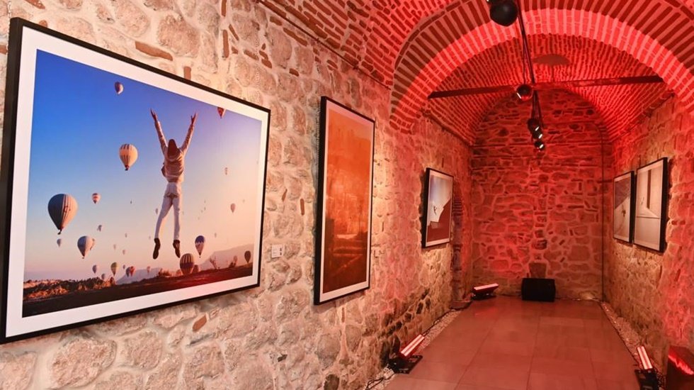 Yer&ccedil;ekimine meydan okuyan u&ccedil;an Fransız Forgetmat izleyenlerini Beşiktaş&rsquo;ta yeni bir yolculuğa davet ediyor