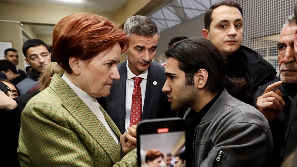 Akşener, Ankara'da konuk edilen depremzedeleri ziyaret etti