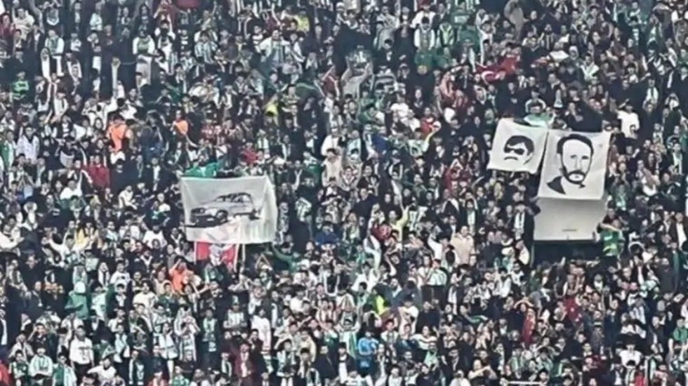Babacan'dan 'beyaz Toros' ve &lsquo;Yeşil&rsquo; kod adlı Mahmut Yıldırım posteri a&ccedil;ılmasına tepki...