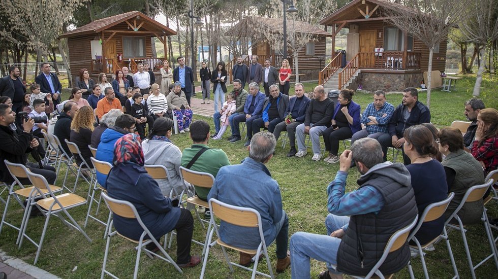 Başkan Se&ccedil;er: &ldquo;İkametgahınızı Mersin&rsquo;e alıp burada oy kullanabilirsiniz&rdquo;