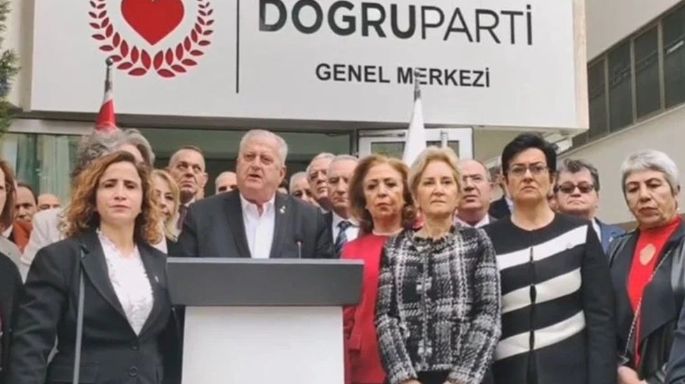 Doğru Parti, "3&rsquo;&uuml;nc&uuml; adayı &ccedil;ıkarmak Cumhur İttifakı&rsquo;na hizmet eder" dedi ve Ata İttifakı'ndan ayrıldığını a&ccedil;ıkladı