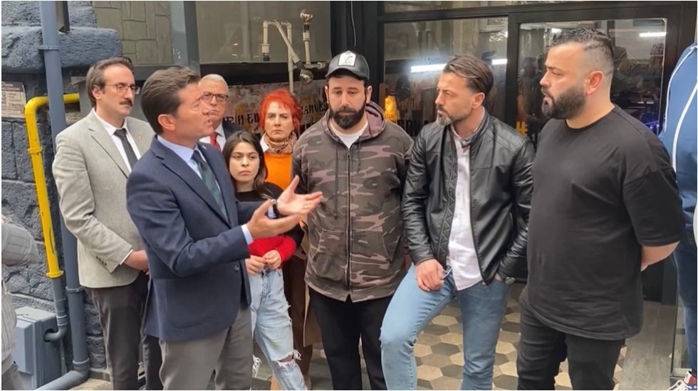 En ufak bir sorunda eğitim kurumlarını kapatıyorlar