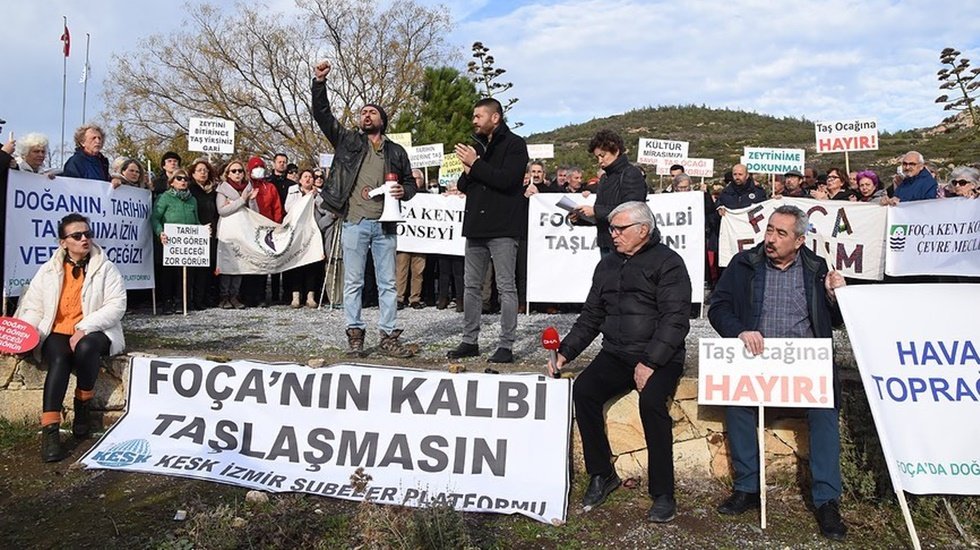 Fo&ccedil;a taş ocağı &Ccedil;ED projesi iptal edildi&hellip;