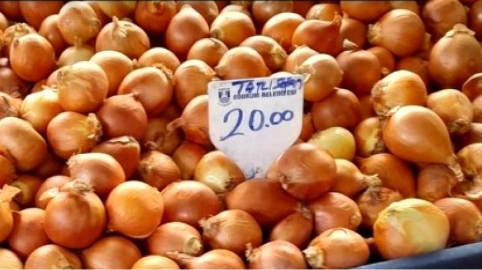 İstikrarsızlık sonucu kuru soğan markette 20 lirayı ge&ccedil;ti