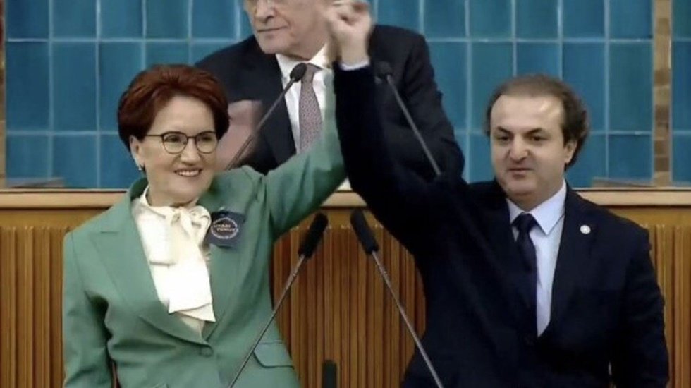 İYİ Partili Miroğlu'ndan &ccedil;ağrı: "Krizler aşılmak i&ccedil;in vardır"