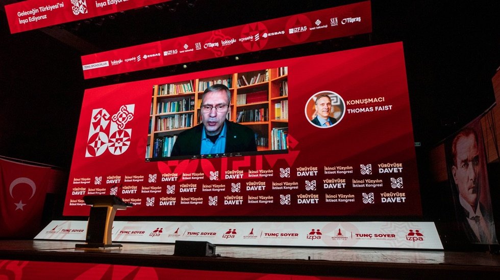Prof. Dr. Thomas Faist: G&ouml;&ccedil; geri d&ouml;n&uuml;lemeyecek noktaya gelecek