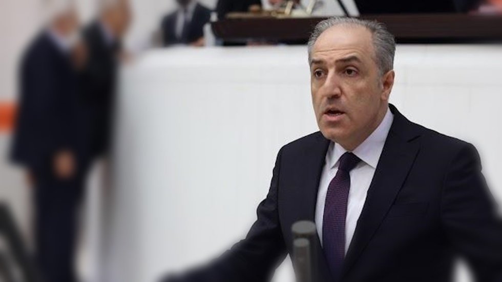 Yeneroğlu: &ldquo;Yargının hi&ccedil; olmadığı kadar iktidarın g&ouml;lgesi altında kaldığı bir d&ouml;nemdeyiz&rdquo;