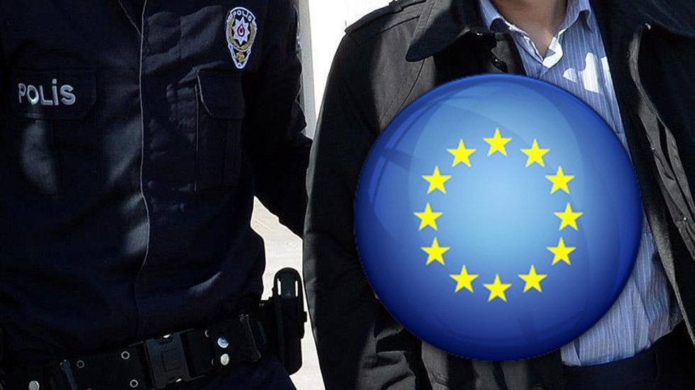 AKPM T&uuml;rkiye g&ouml;zlemcilerinden &uuml;lkedeki son polis baskınlarına tepki...