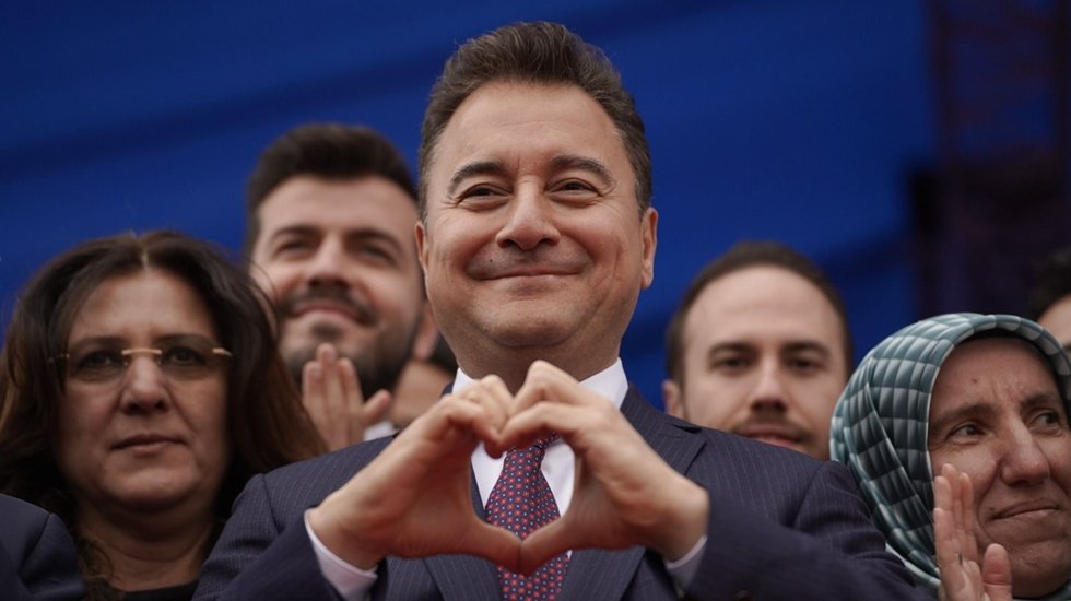 Ali Babacan: &lsquo;Ev-araba almak hayal olmayacak&rsquo;