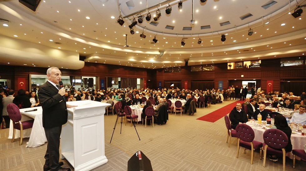 Başkan Çebi, Küçükçekmece ilçe protokolünü iftar yemeğinde ağırladı