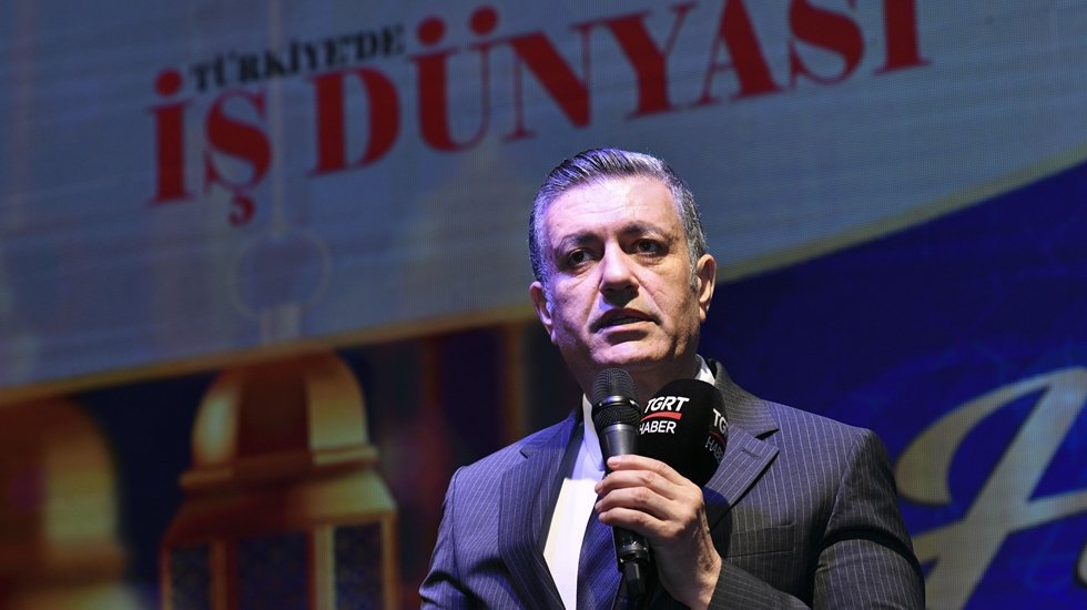 Bozkurt: Sanayiciler dünyayla rekabet edebilir seviyeye gelmeli