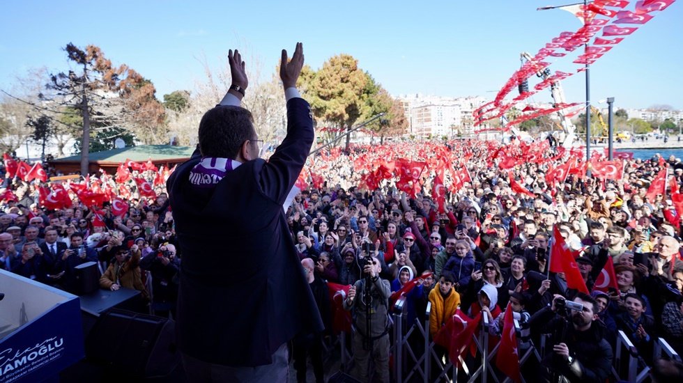 İmamoğlu, AKP kulislerinde konuşulan muhtemel 3 aday ismin &ouml;n&uuml;nde