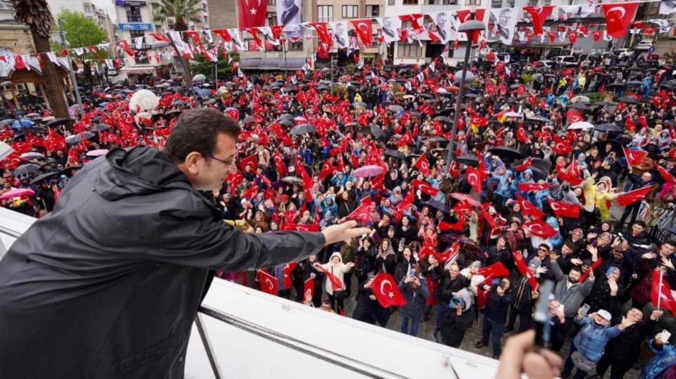 İmamoğlu'ndan Erdoğan'a: Millet senin bu iftiralarına aldanmadı aldanmaz
