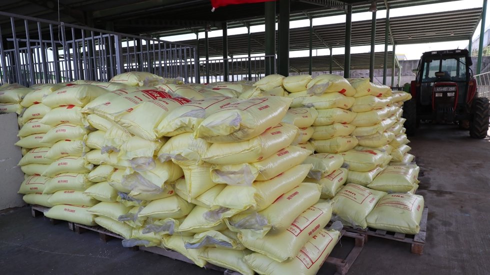 İzmit Belediyesinden &ccedil;ift&ccedil;ilere g&uuml;bre desteği