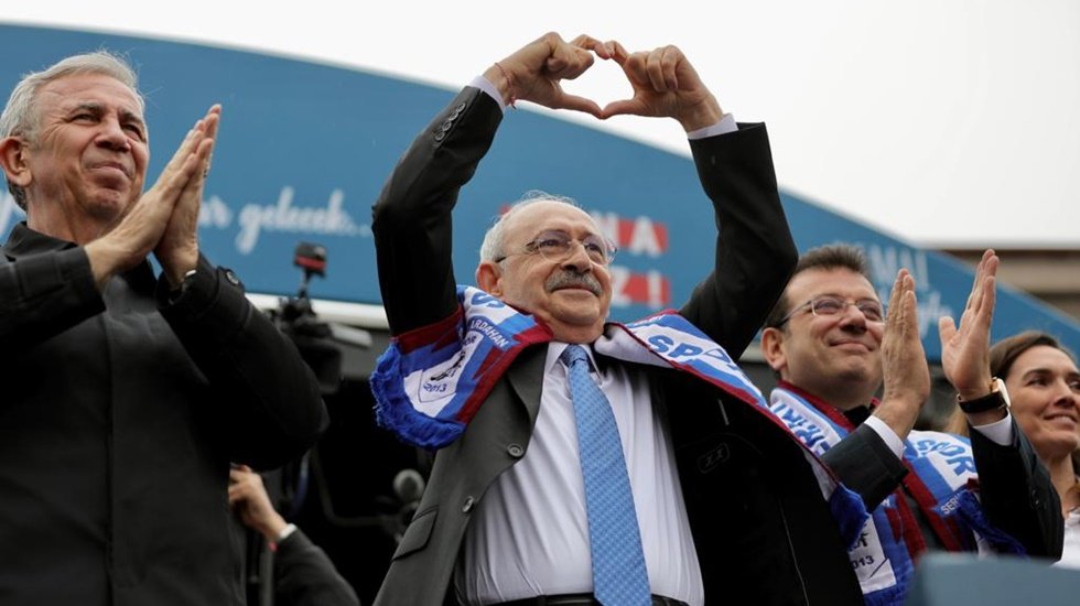 Kılı&ccedil;daroğlu: "Bay Kemal gelince hepsini halledecek hi&ccedil; endişe etmeyin"