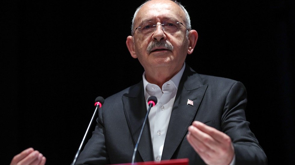 Kılı&ccedil;daroğlu: "85 milyona sesleniyorum; 5'li &ccedil;eteler eliyle hayatınızı &ccedil;almış, Erdoğan&rsquo;a mecbur değilsiniz!"