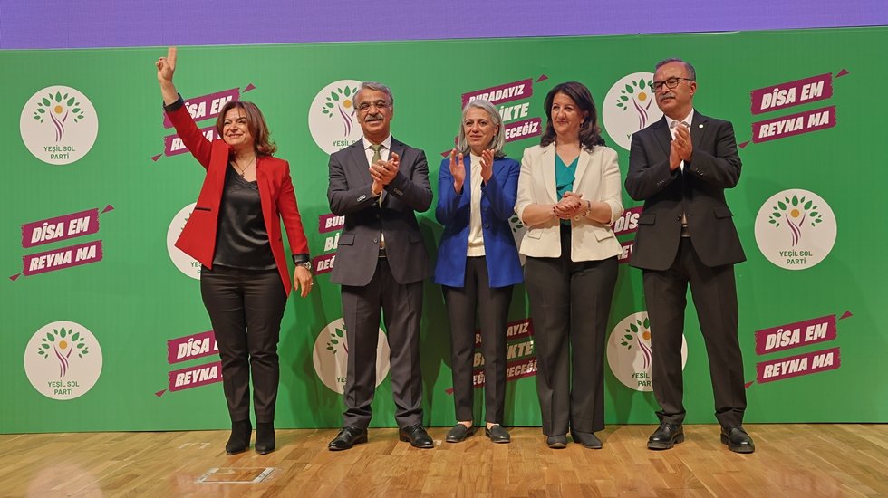 &Uuml;mit &Ouml;zdağ'ın desteğinin ardından HDP ve YSP&rsquo;nin a&ccedil;ıklama yapacağı saat belli oldu