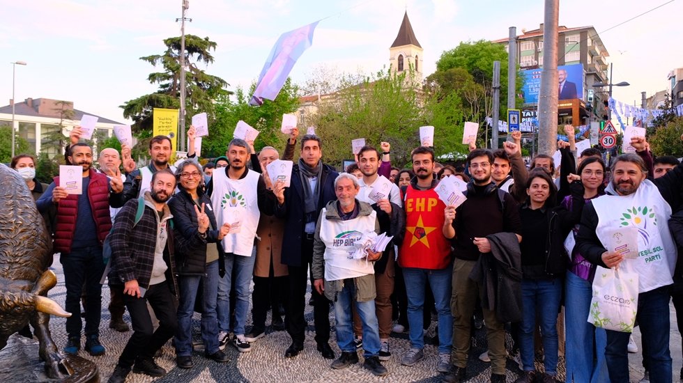 YSP adayı &Ouml;zt&uuml;rk: &Ccedil;ok kritik g&uuml;nlerden ge&ccedil;iyoruz...