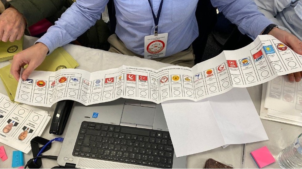TİP: 4 milyon 200 bin oyun kullanıldığı yaklaşık 20 bin sandık şaibelidir