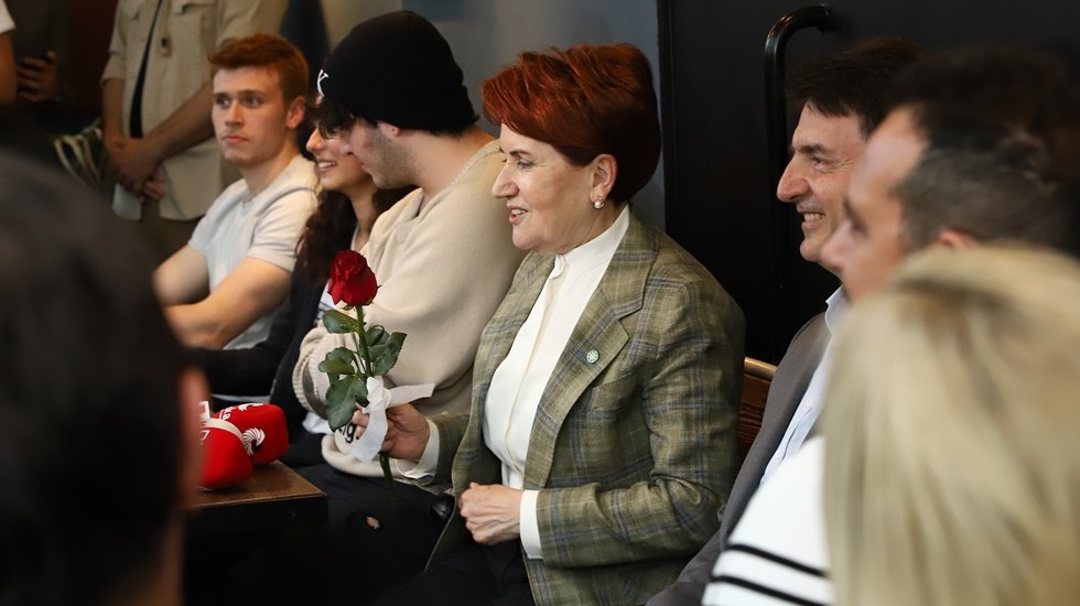Akşener: "Aşırı iftira ve aşırı bir bombardımanla karşı karşıya kaldık"