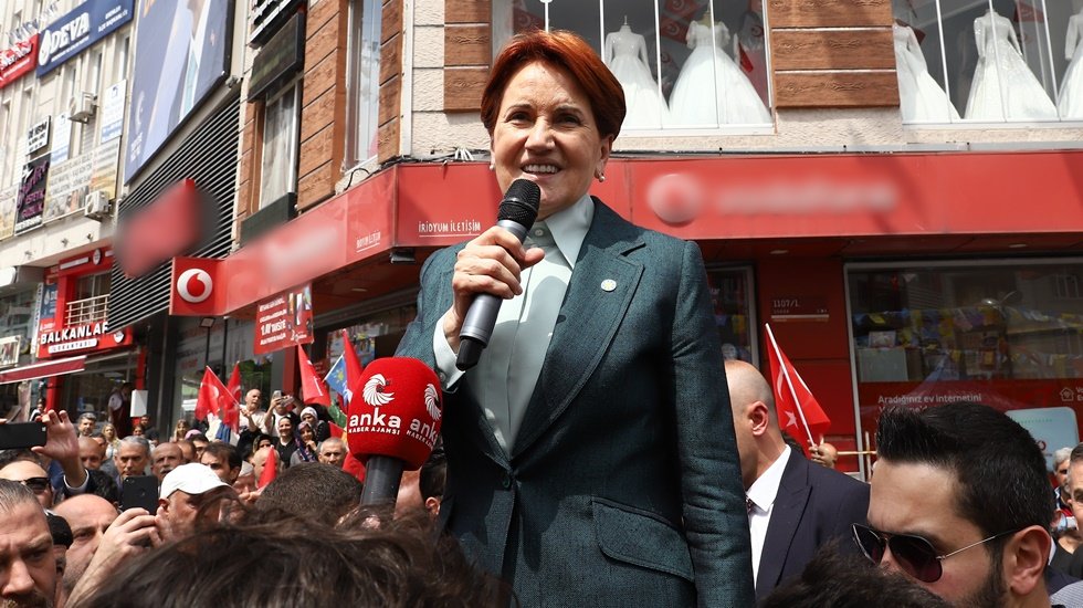 Akşener; &ldquo;Kılı&ccedil;daroğlu&rsquo;nun kul hakkına el uzatmayacağına, haram yemeyeceğine eminim ve kefilim