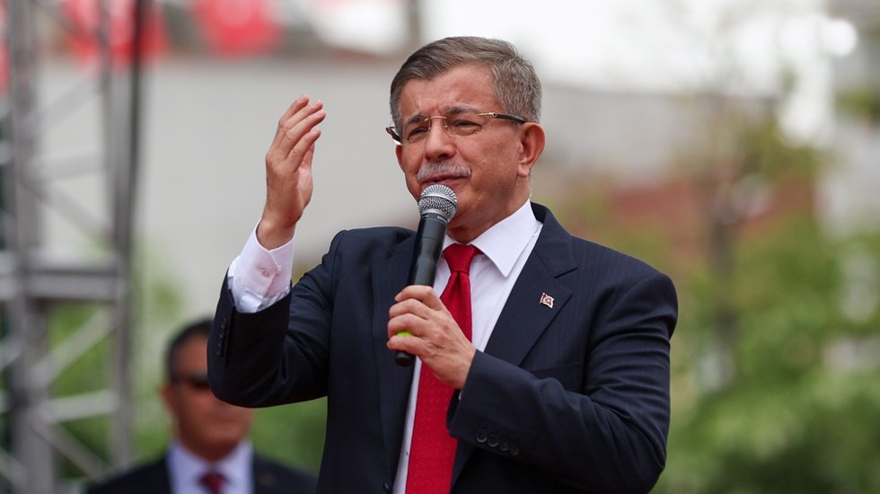 "Skandal, Hamas'ın katliam g&ouml;r&uuml;nt&uuml;leriyle tanıtım filmi &ccedil;ekmişler"
