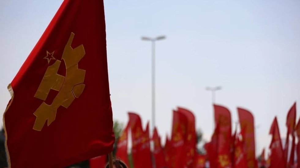 Emek&ccedil;iler 1 Mayıs'ı T&uuml;rkiye'nin d&ouml;rt bir yanında kutladı...