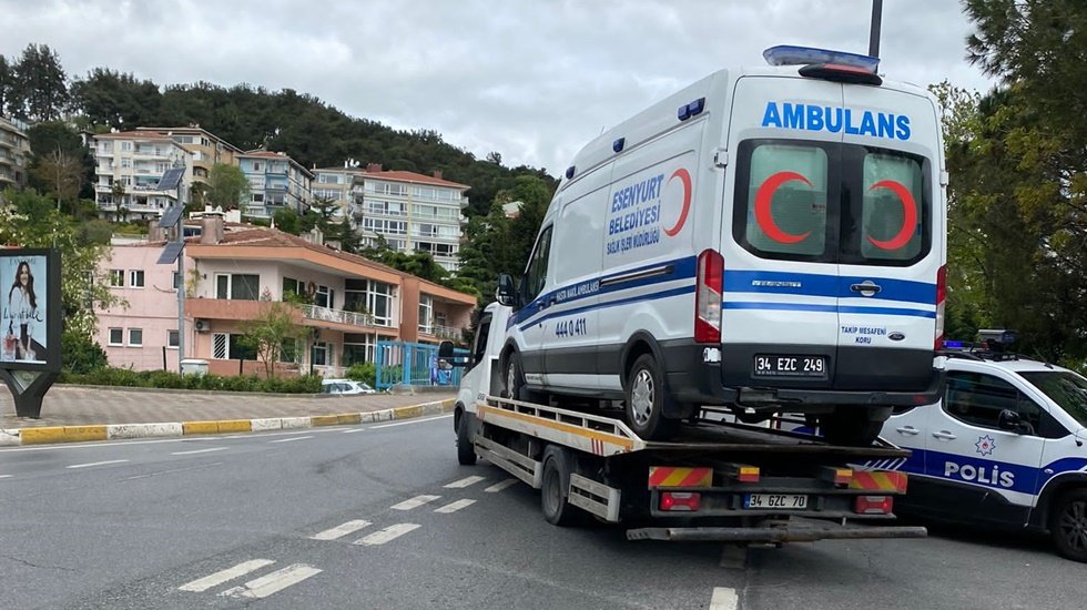 Esenyurt Belediyesi&rsquo;nin ambulansı hasta almaya giderken haczedildi