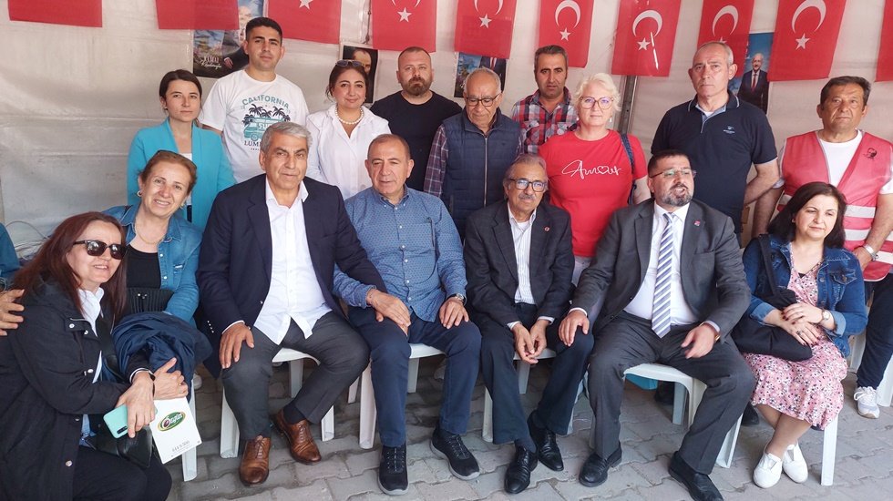 İki efsane Başkan Avcılar sokaklarında&hellip;