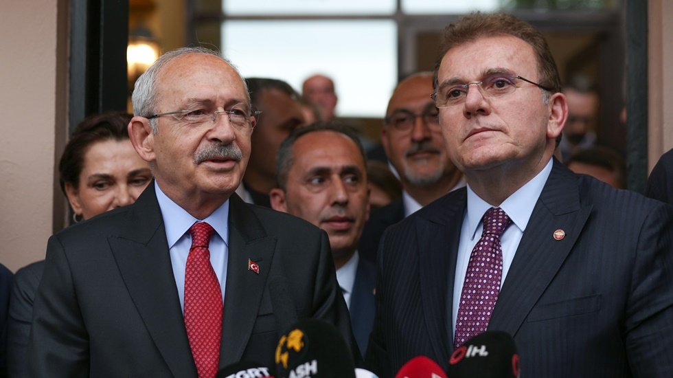 Kılı&ccedil;daroğlu, AP Genel Başkanı Vecdet &Ouml;z ile g&ouml;r&uuml;şt&uuml;