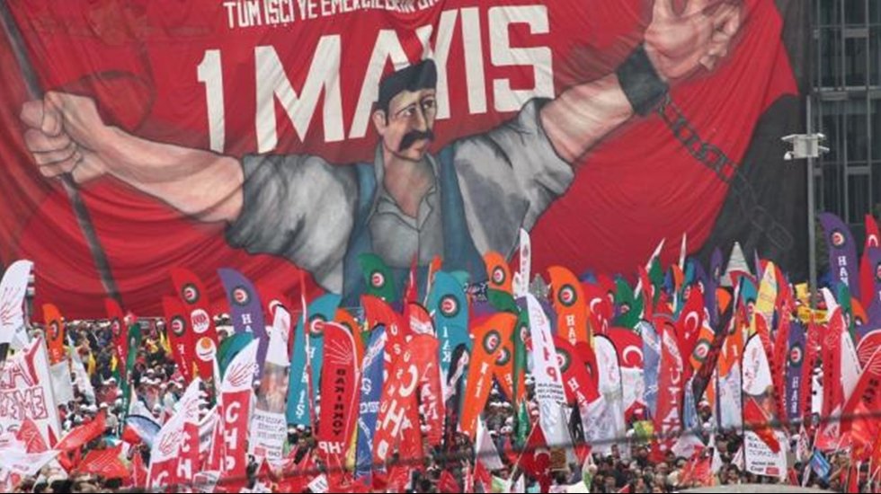 &Ouml;zel sekt&ouml;r a&ccedil;lık korkusuyla yaşayan iş&ccedil;ileri asgari &uuml;cretle &ccedil;alıştırıyor