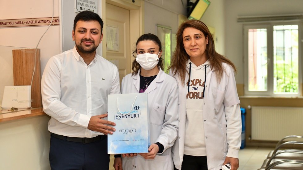 Sağlık emekçileri unutulmadı