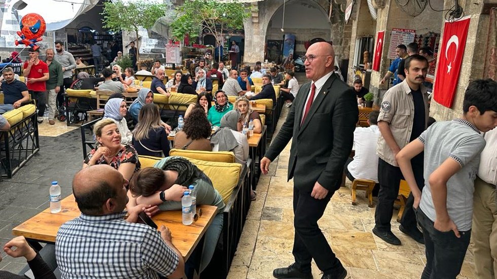 Tanal: iktidarın algı timleri, "CHP, kadınların baş&ouml;rt&uuml;s&uuml; takmasını yasaklayacak" yalanları yayıyor