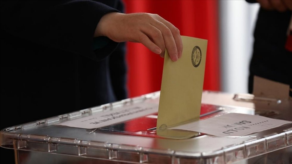 T&uuml;rkiye genelinde oy verme işlemi sona erdi
