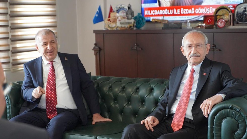 &Uuml;mit &Ouml;zdağ'ın Kılı&ccedil;daroğlu'na y&ouml;nelttiği soru "Adeta demirden leblebi"