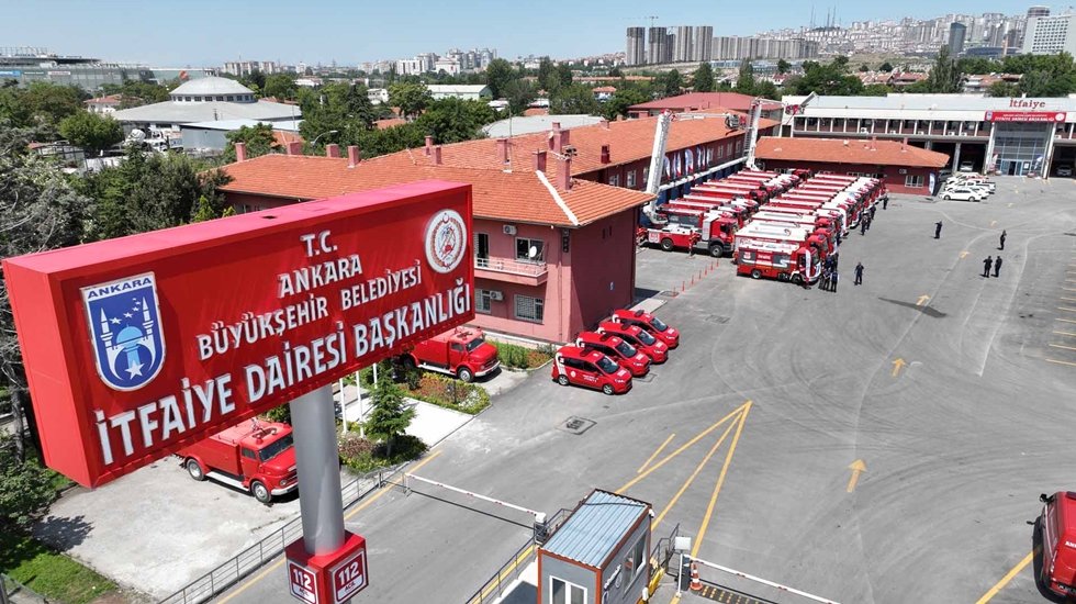Başkent İtfaiyesi&rsquo;nin ara&ccedil; filosu g&uuml;&ccedil;leniyor&hellip;