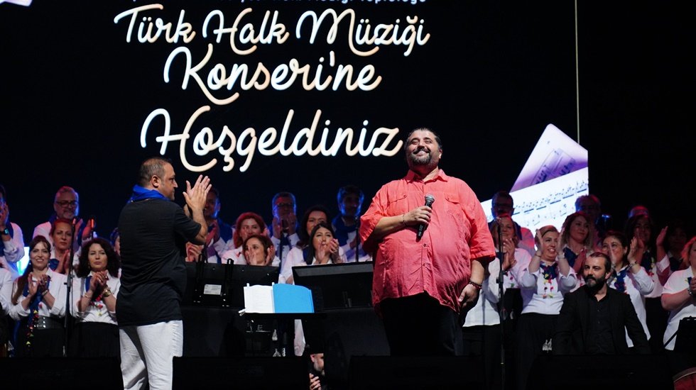 Beylikdüzü Belediyesi Halk Müziği Topluluğu tam not aldı
