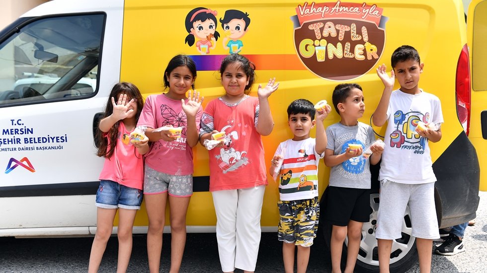 &Ccedil;ocuklar yaz boyu Tarsus&rsquo;un meşhur limonlu dondurmasıyla serinleyecek