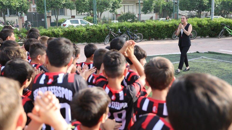 Efes Sel&ccedil;uk&rsquo;ta başarılı sporcular yetişecek