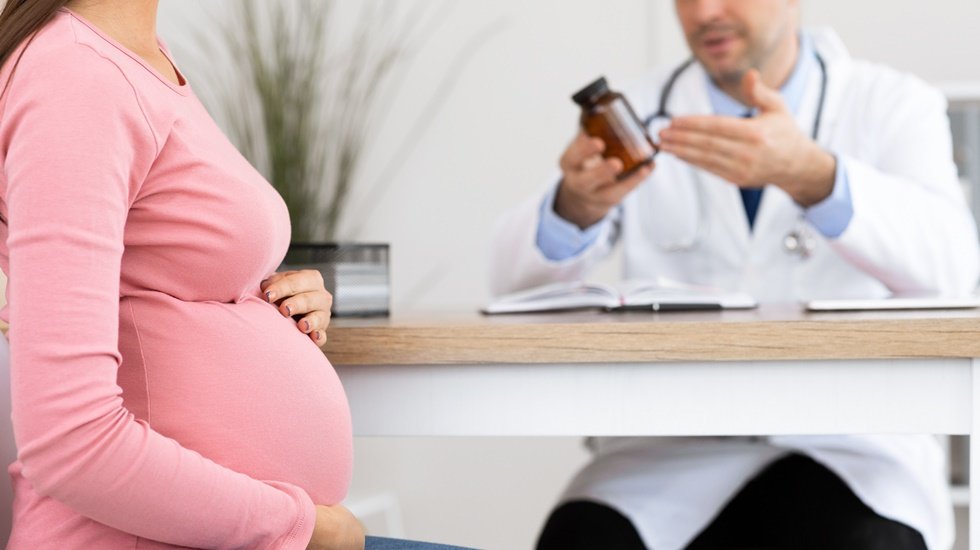 Gebelikte kontrols&uuml;z ila&ccedil; kullanımı &ccedil;ocuklardaki sakatlık riskini artırabilir