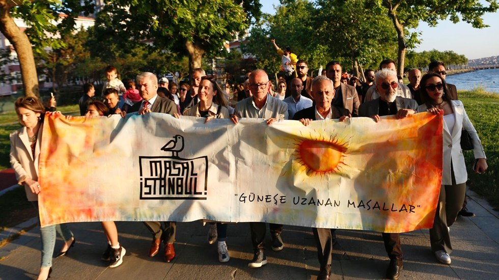 &lsquo;Masalistanbul&rsquo; Festivali, G&uuml;neşe Uzanan Masallar Temasıyla K&uuml;&ccedil;&uuml;k&ccedil;ekmece&rsquo;de Başladı