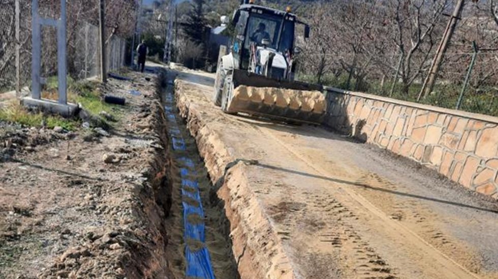 MESKİ, &ouml;nce i&ccedil;me suyu ardından asfalt &ccedil;alışması yaptı