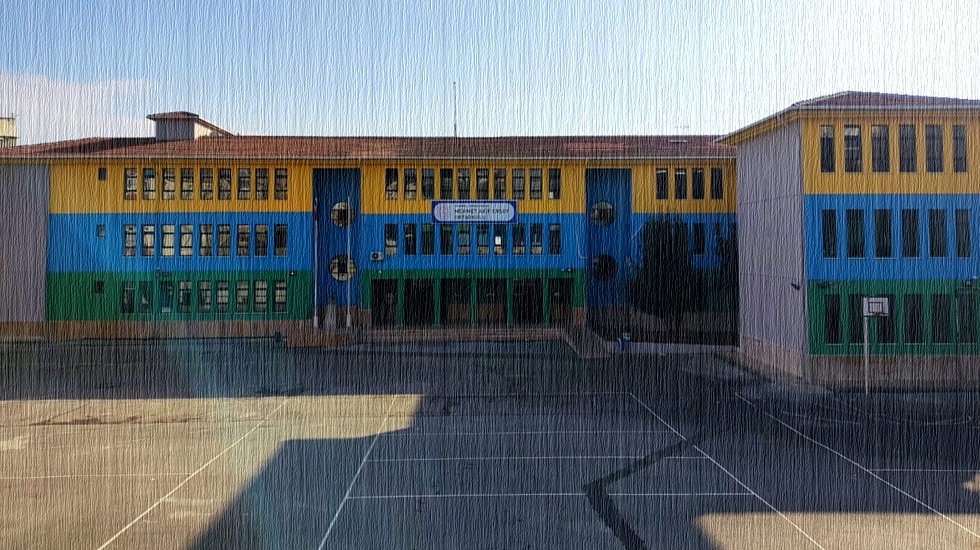 G&uuml;venlik ne olacak? Valilik kararı ile 19 okul bah&ccedil;esi &uuml;cretli otoparka d&ouml;n&uuml;şt&uuml;r&uuml;ld&uuml;!