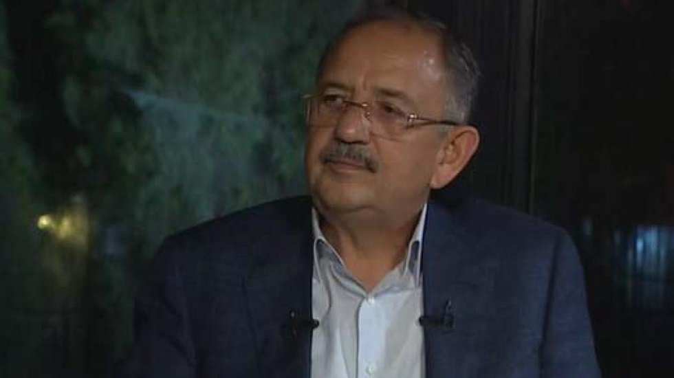&Ccedil;evre ve Şehircilik Bakanı Mehmet &Ouml;zhaseki istifa etti