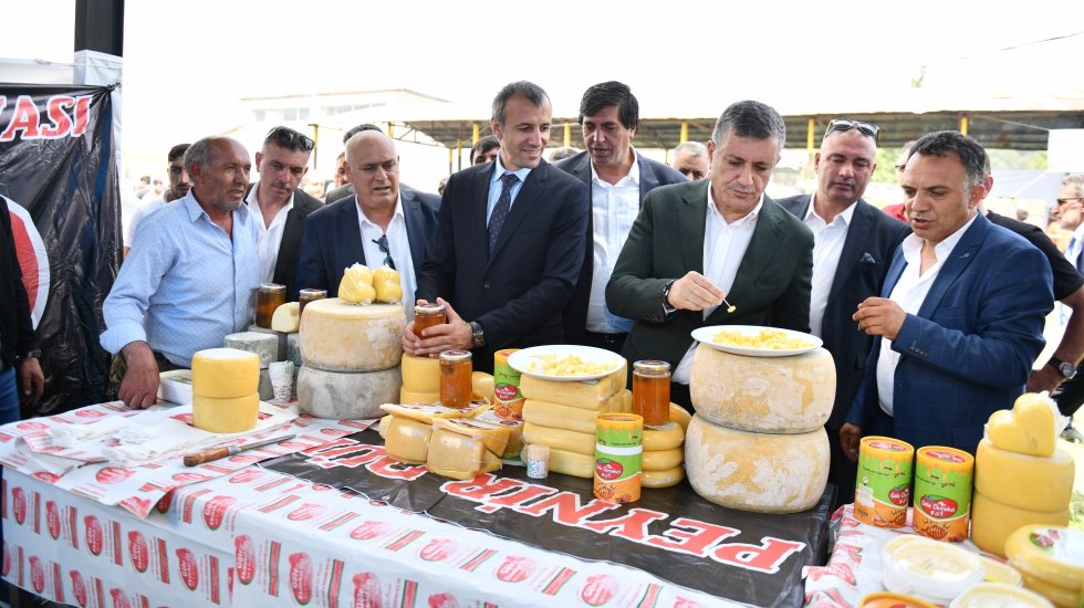 Başkan Bozkurt, Göle Kültür ve Kaşar Festivali'nde