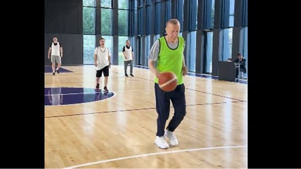 Diplomatik davetlerdeki en cazip merak konusu 'Erdoğan'ın sağlığı...'