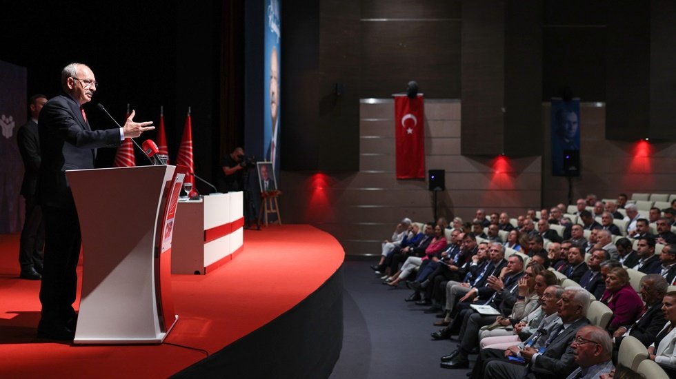Kılı&ccedil;daroğlu'ndan belediye başkanlarına yerel se&ccedil;im talimatı: İttifak yok gibi &ccedil;alışın