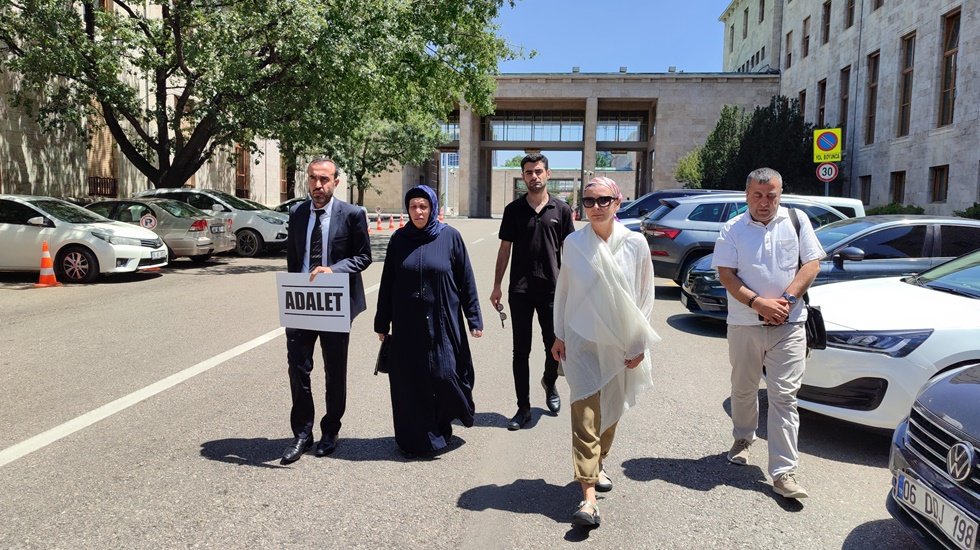 Şenyaşar ailesi Adalet Bakanlığına y&uuml;r&uuml;d&uuml;